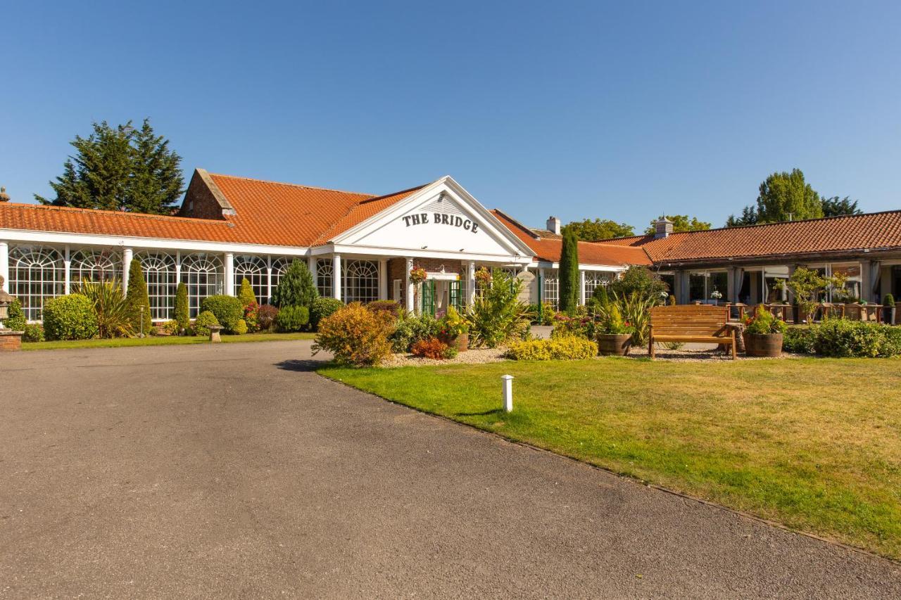 The Bridge Hotel And Spa Уедърби Екстериор снимка