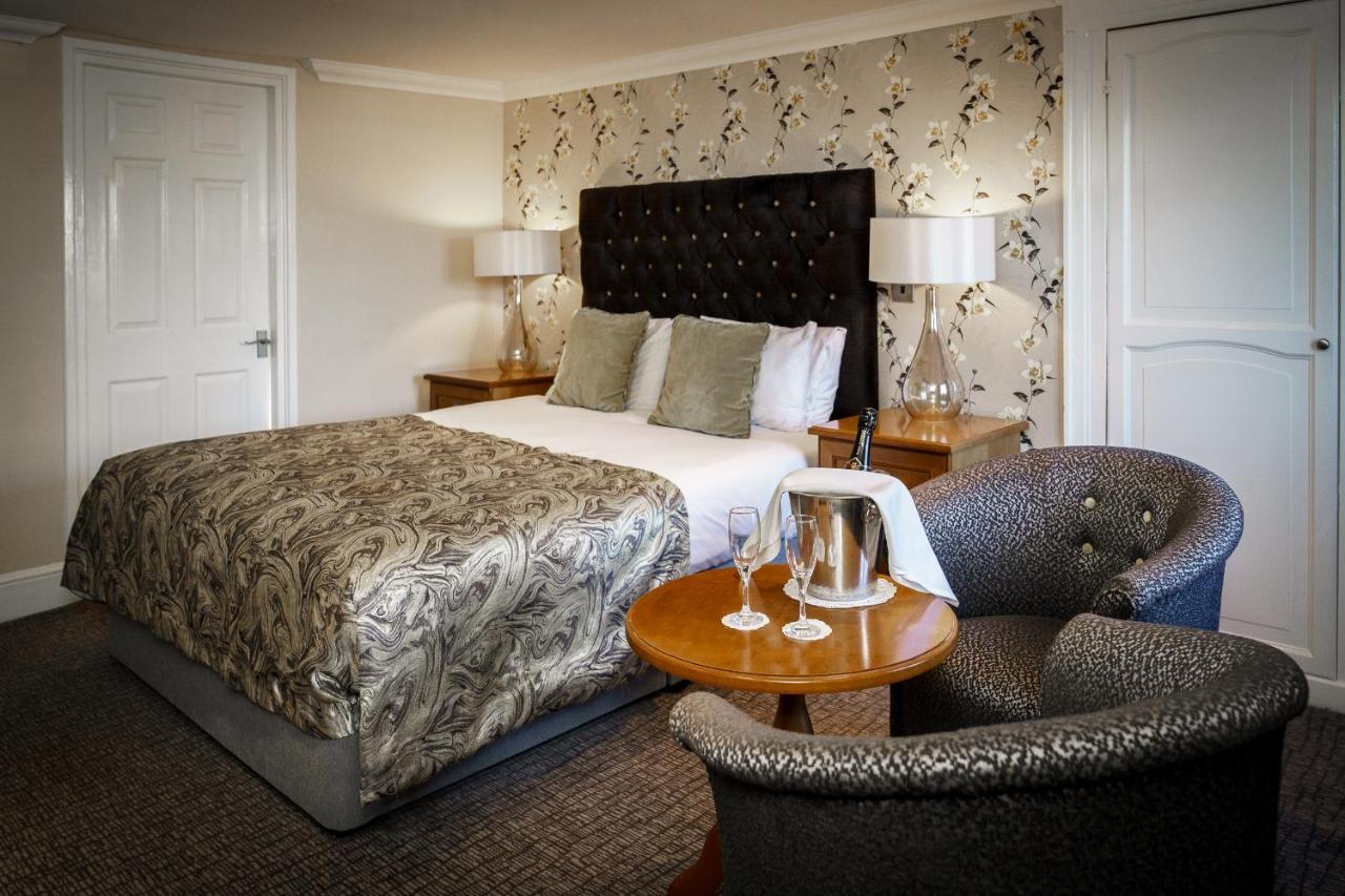 The Bridge Hotel And Spa Уедърби Екстериор снимка