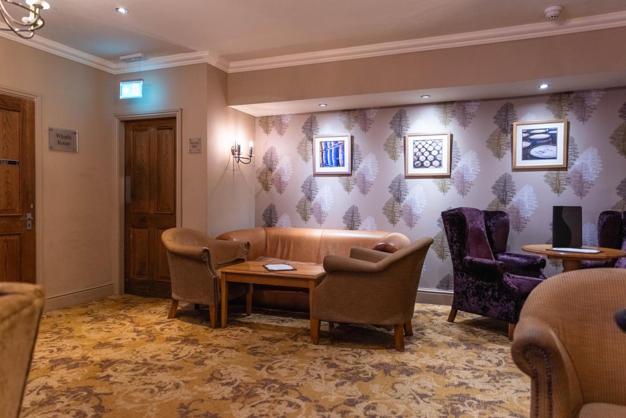 The Bridge Hotel And Spa Уедърби Екстериор снимка