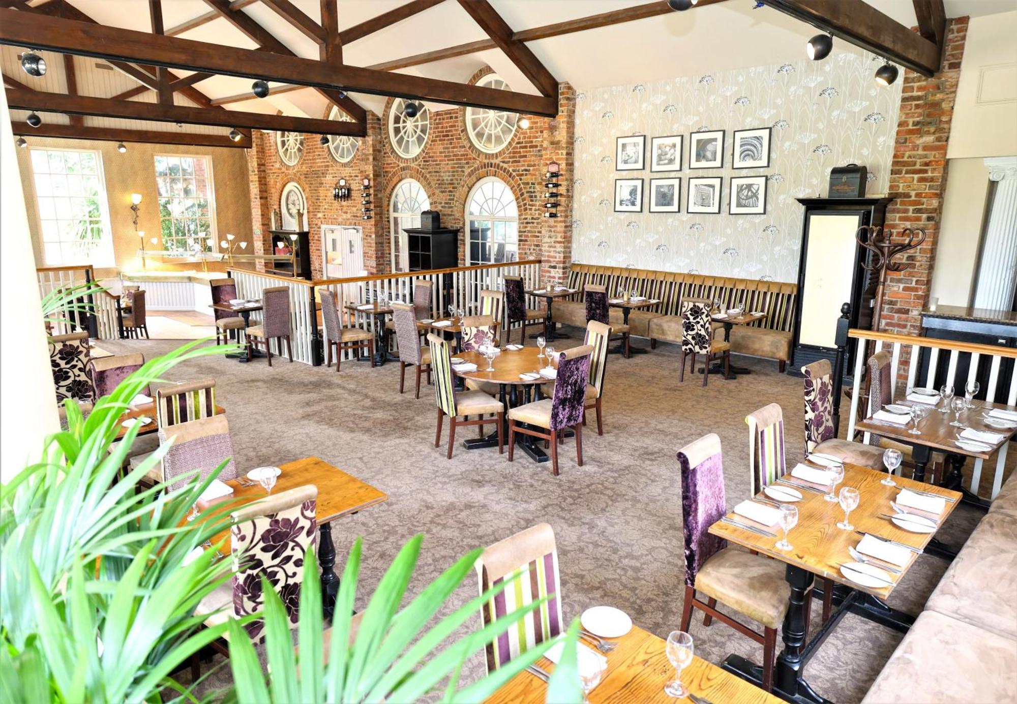 The Bridge Hotel And Spa Уедърби Екстериор снимка
